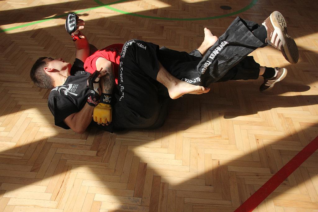 Israeli Krav Maga uczy podstaw samoobrony