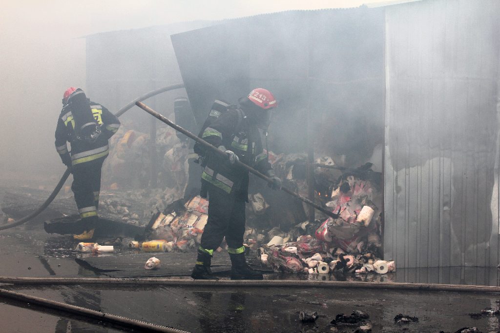 Zapaliła się hurtownia przy Nowodworskiej