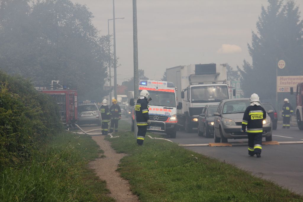 Zapaliła się hurtownia przy Nowodworskiej