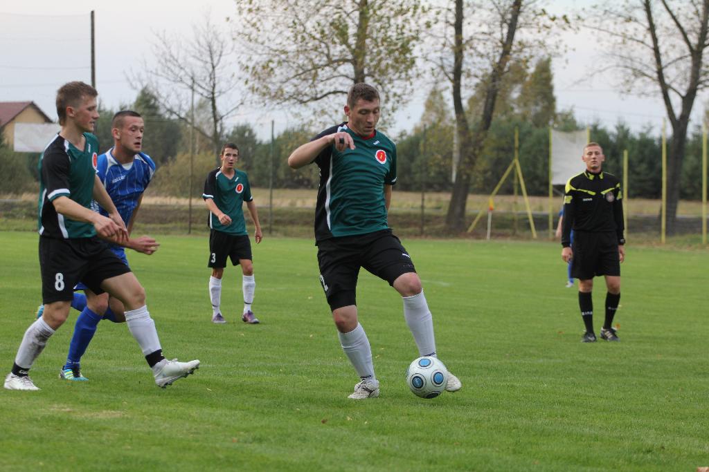 Konfeks zdecydowanie lepszy w derbach spadkowiczów