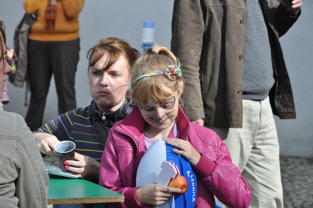 Piknik rodzinny na boisku Gimnazjum nr 4