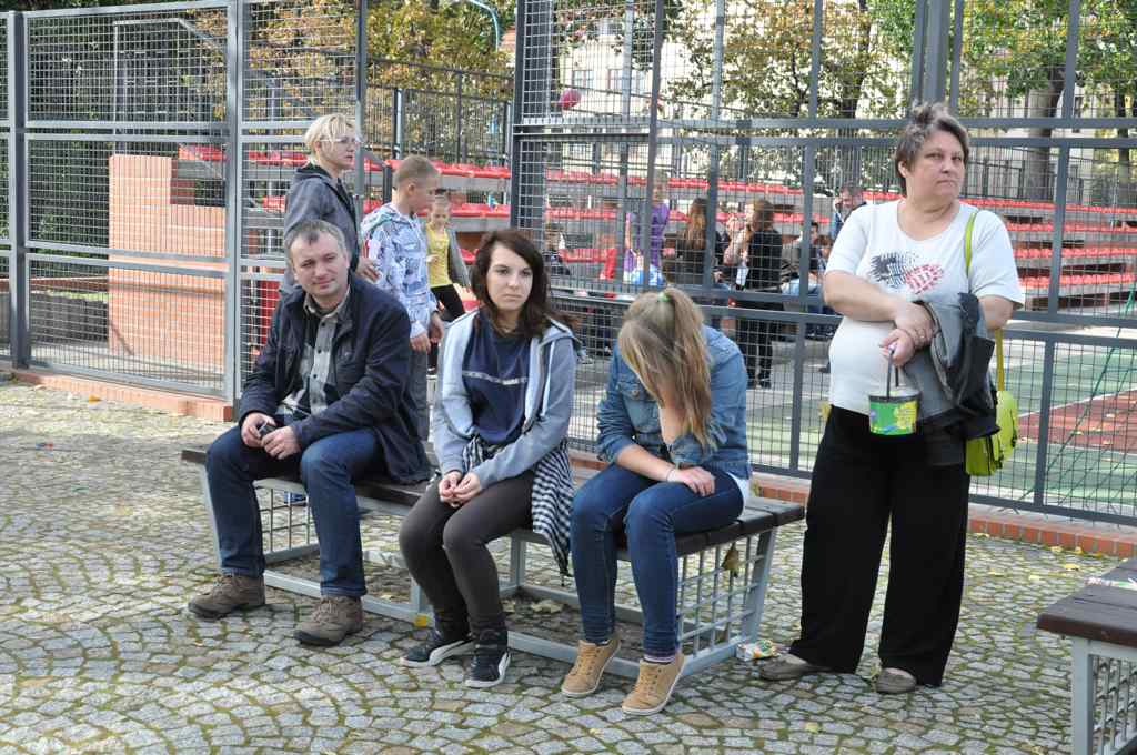 Piknik rodzinny na boisku Gimnazjum nr 4
