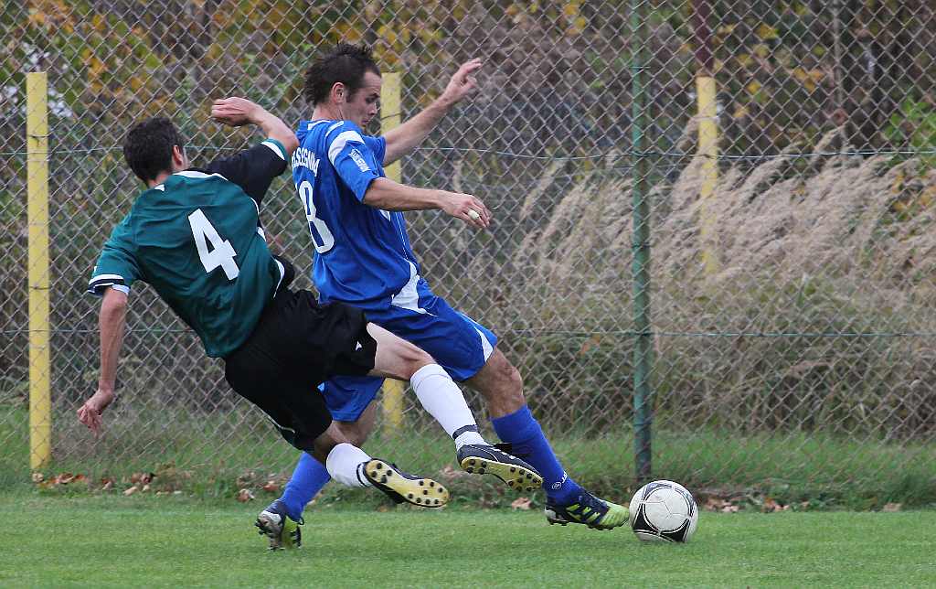 Konfeks zdecydowanie lepszy w derbach spadkowiczów