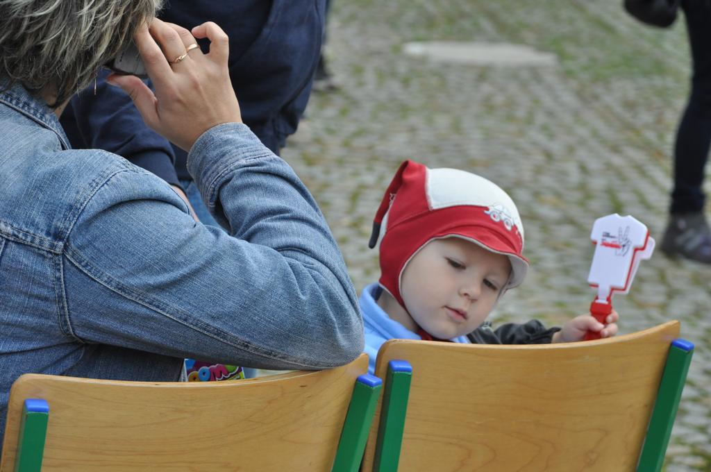 Piknik rodzinny na boisku Gimnazjum nr 4
