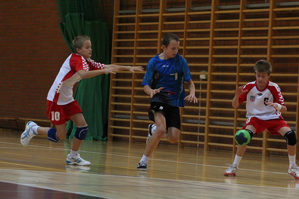 Chłopcy: MSPR Siódemka Legnica - SPR Chrobry Głogów 31:19