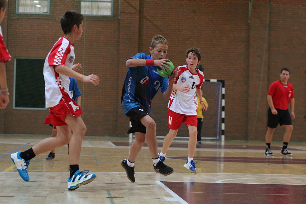 Chłopcy: MSPR Siódemka Legnica - SPR Chrobry Głogów 31:19
