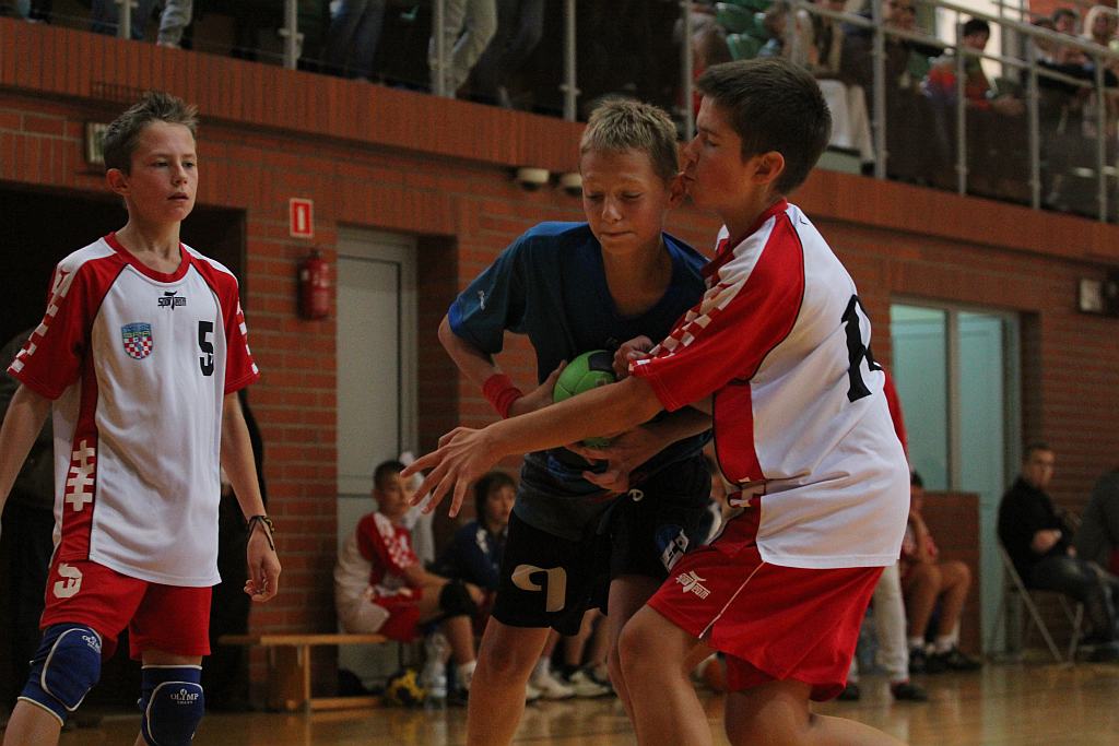 Chłopcy: MSPR Siódemka Legnica - SPR Chrobry Głogów 31:19