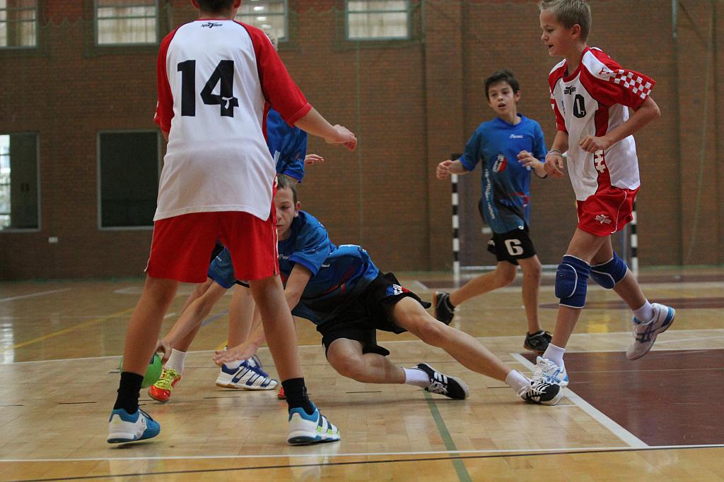 Chłopcy: MSPR Siódemka Legnica - SPR Chrobry Głogów 31:19