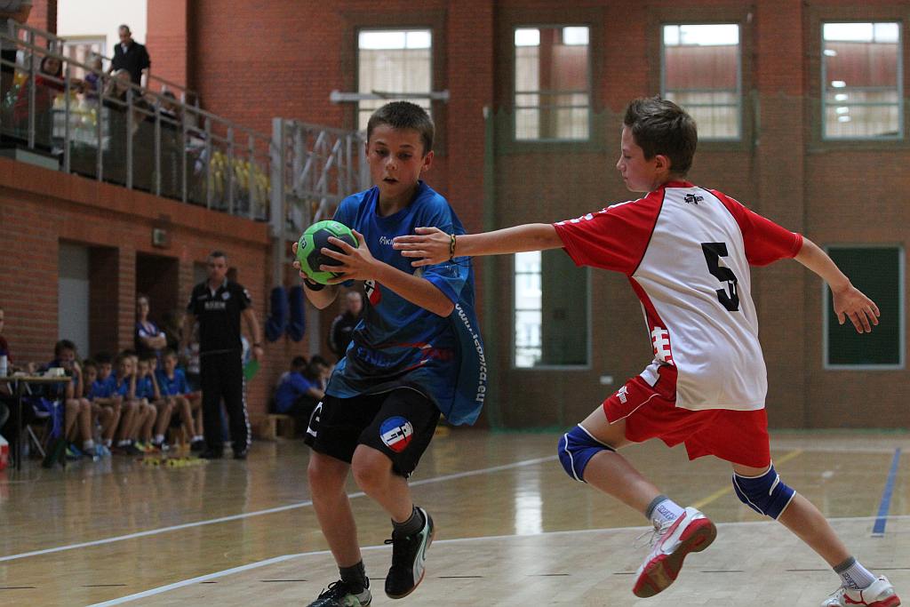 Chłopcy: MSPR Siódemka Legnica - SPR Chrobry Głogów 31:19