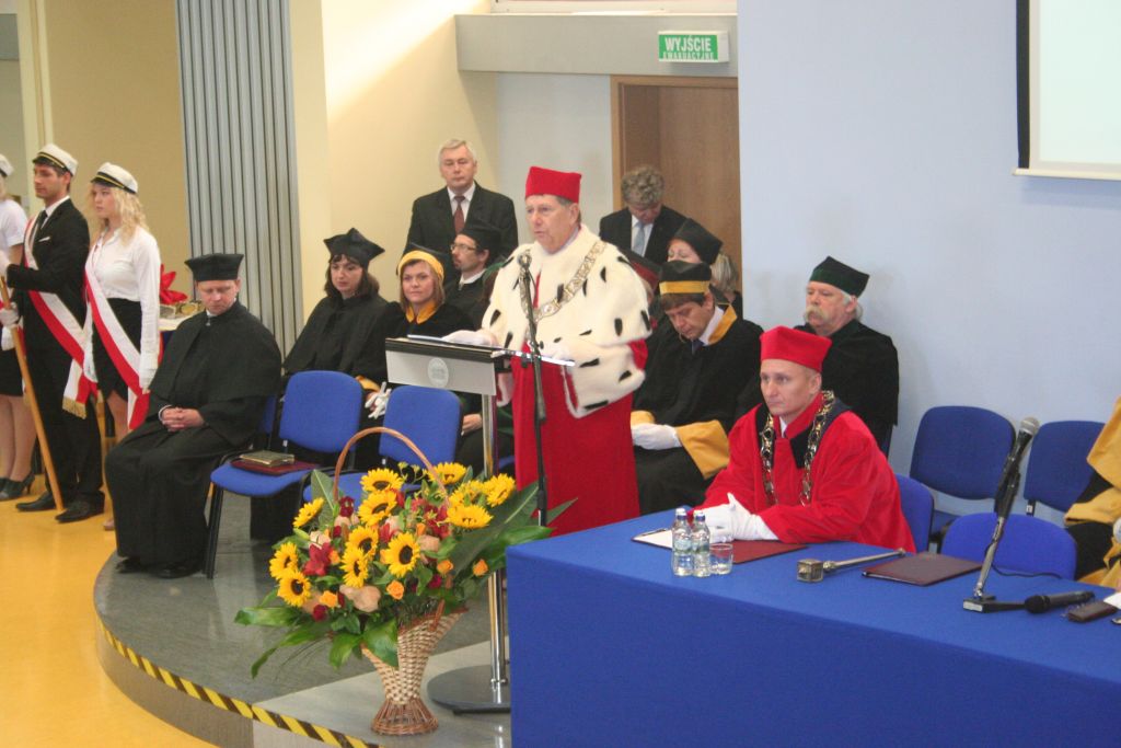XV inauguracja roku akademickiego w PWSZ 
