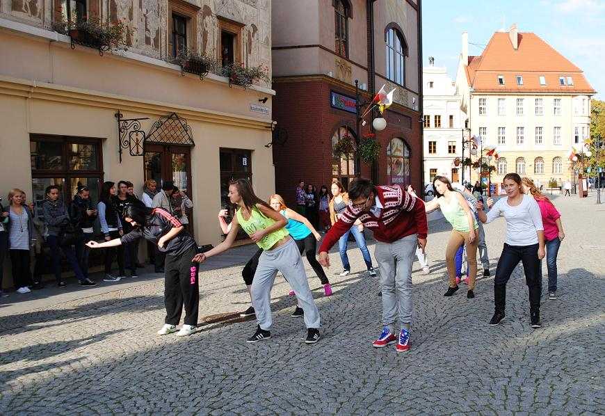 FLASH MOB VI Liceum Ogólnokształcącego