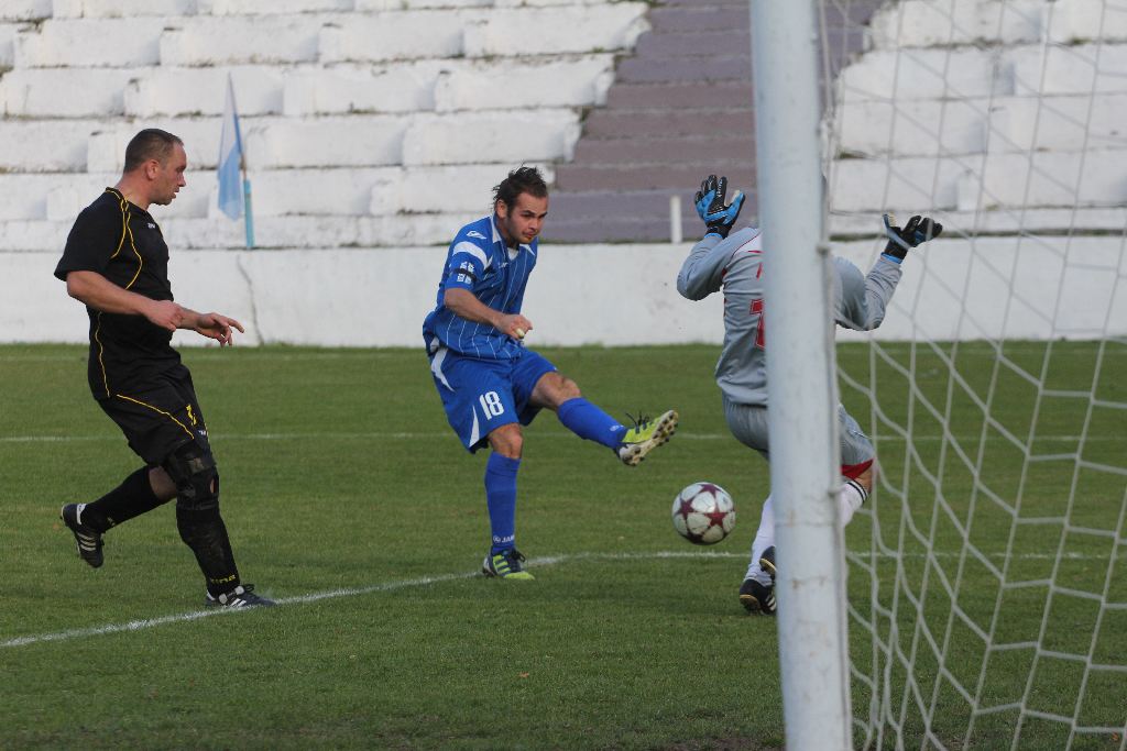  Konfeks  - Iskra  3:0