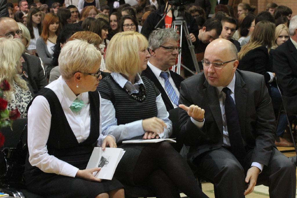 20 - lecie V Liceum Ogólnokształcącego