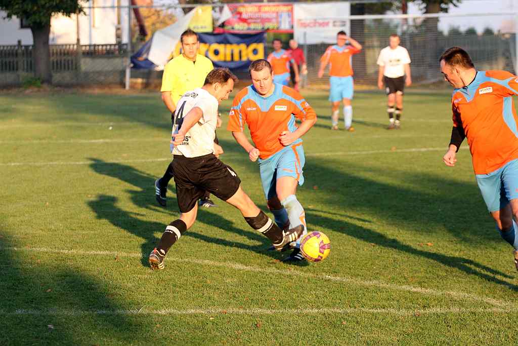 KS Legnickie Pole - Ikar 1:1