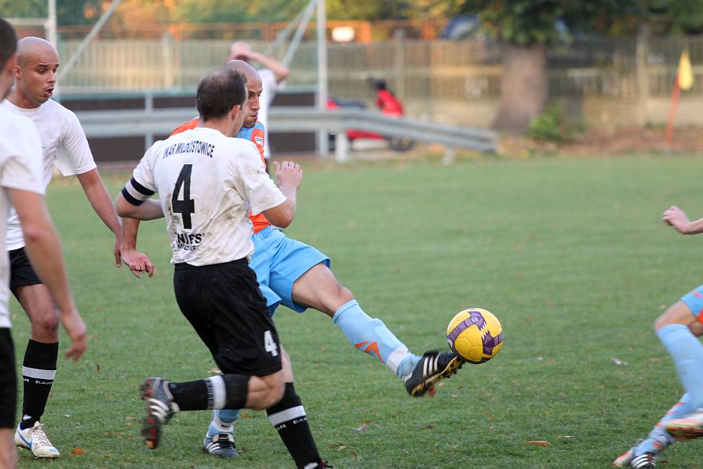 KS Legnickie Pole - Ikar 1:1
