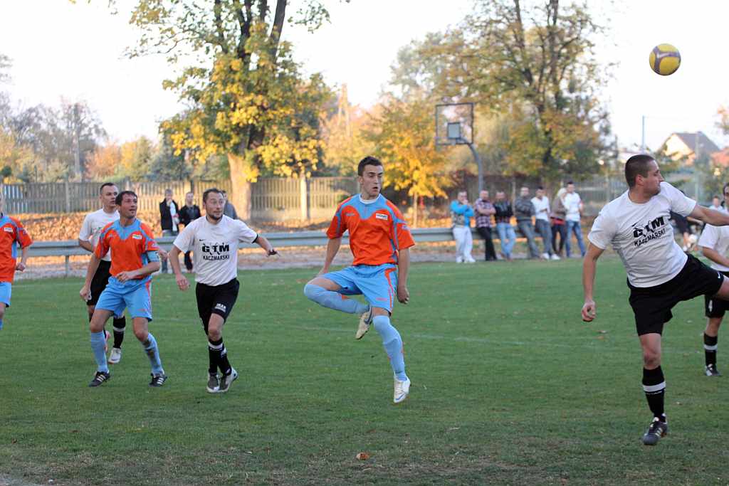 KS Legnickie Pole - Ikar 1:1