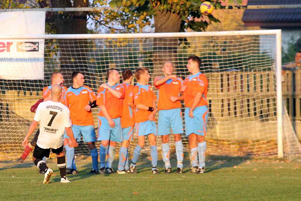 KS Legnickie Pole - Ikar 1:1
