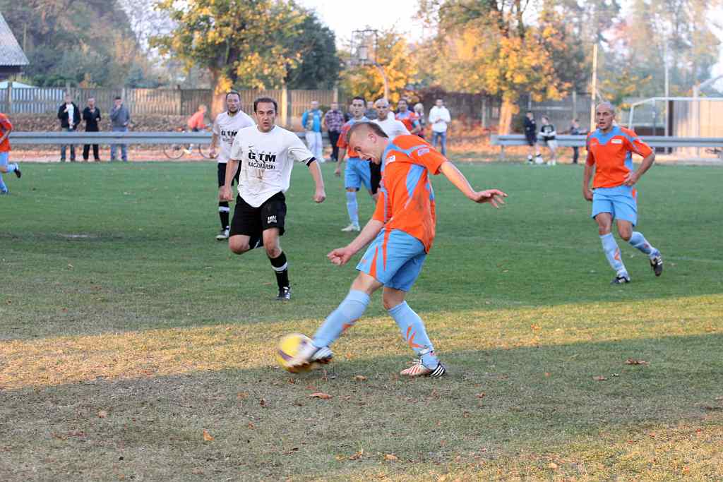 KS Legnickie Pole - Ikar 1:1