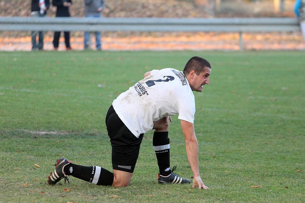 KS Legnickie Pole - Ikar 1:1