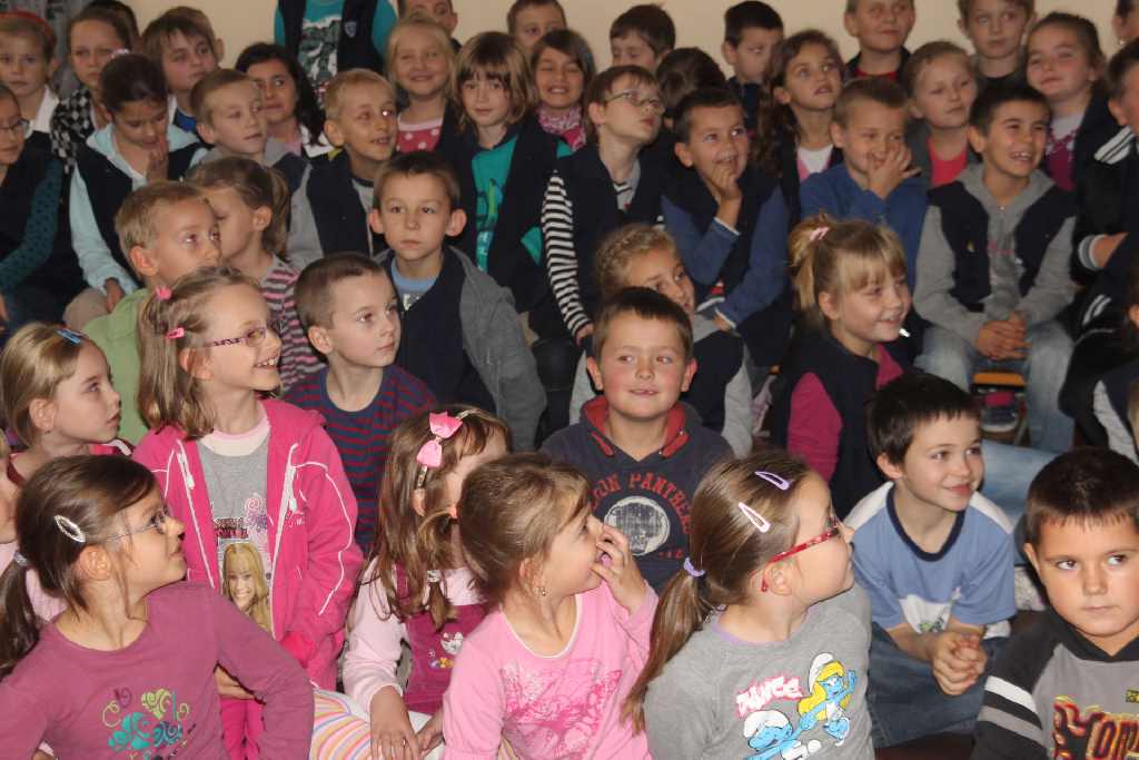 Piłkarze Miedzi w szkole