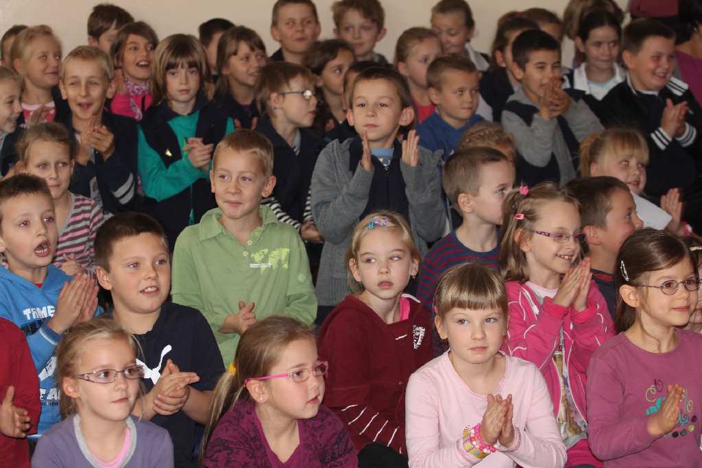 Piłkarze Miedzi w szkole