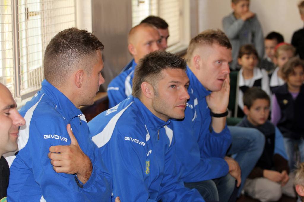 Piłkarze Miedzi w szkole