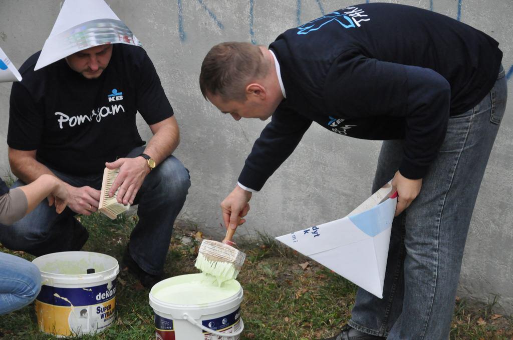 Kredyt Bank podarował 5 tys. zł legnickiej szkole