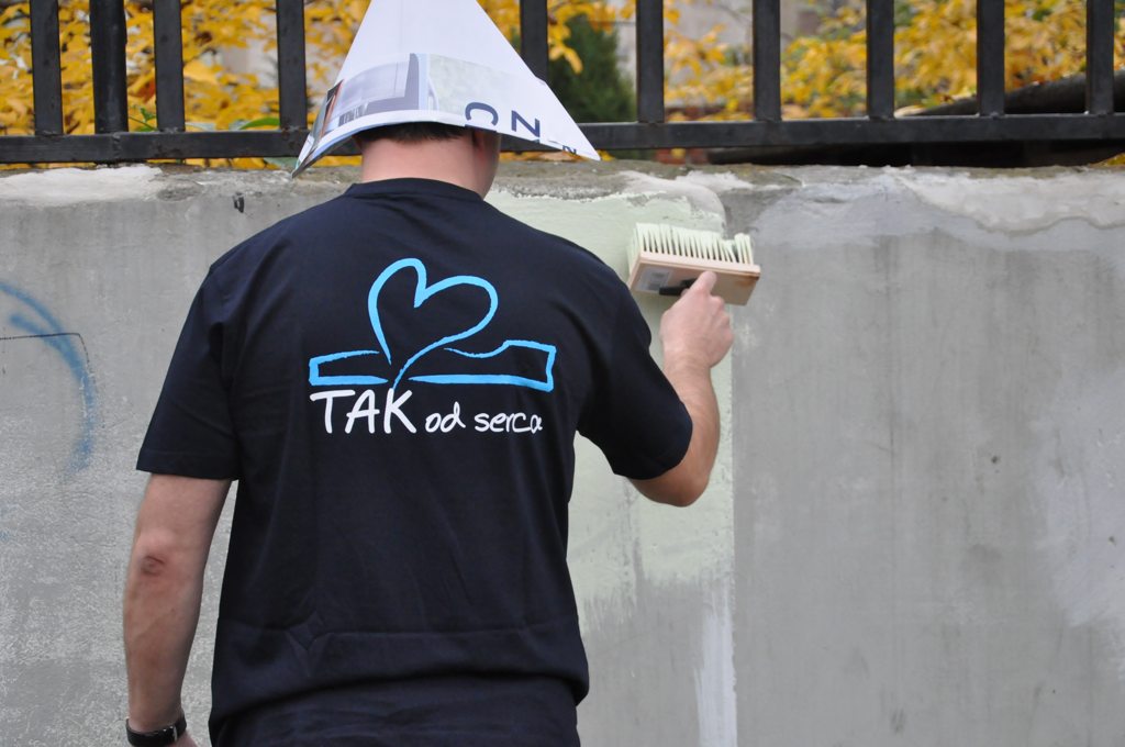 Kredyt Bank podarował 5 tys. zł legnickiej szkole