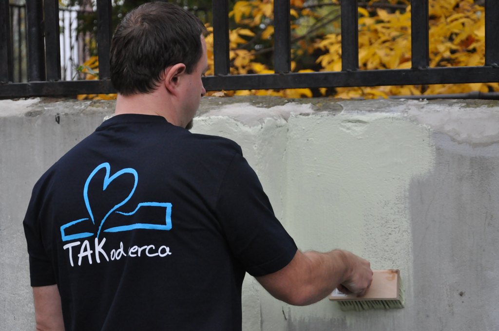 Kredyt Bank podarował 5 tys. zł legnickiej szkole