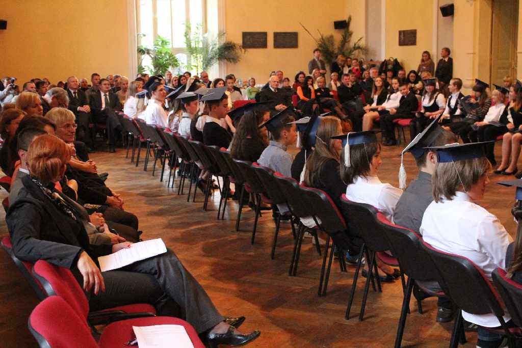 Pasowanie gimnazjalistów TWP