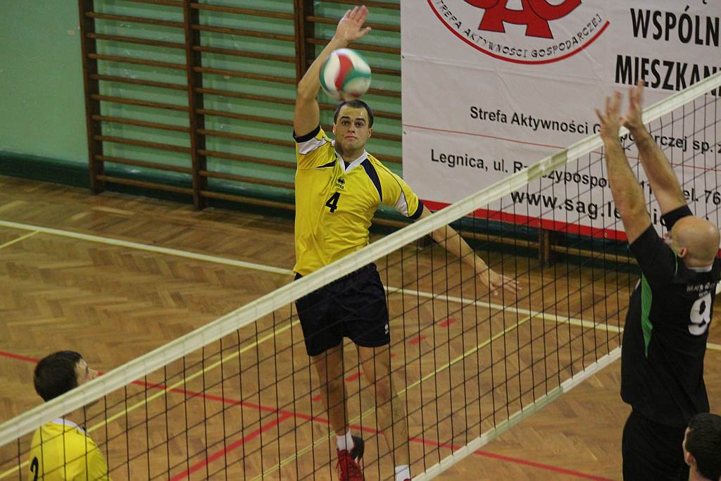 Ikar Legnica - MKS Pogoń Góra 3:0
