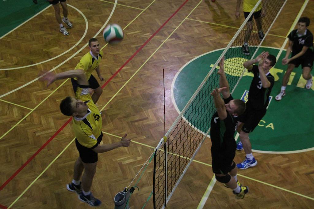 Ikar Legnica - MKS Pogoń Góra 3:0