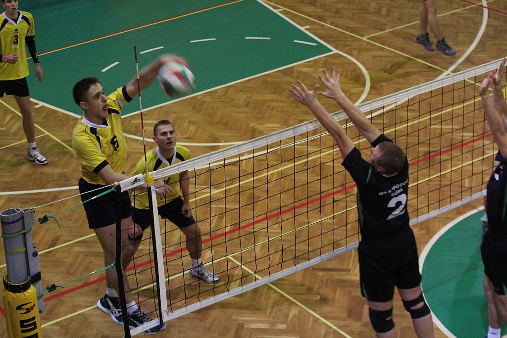 Ikar Legnica - MKS Pogoń Góra 3:0