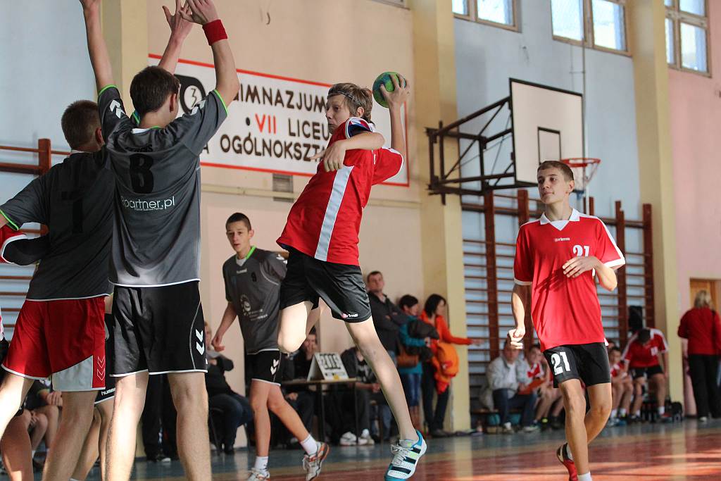 Młodzicy: UKS Dziewiątka Legnica – MSPR Siódemka Legnica 47:26