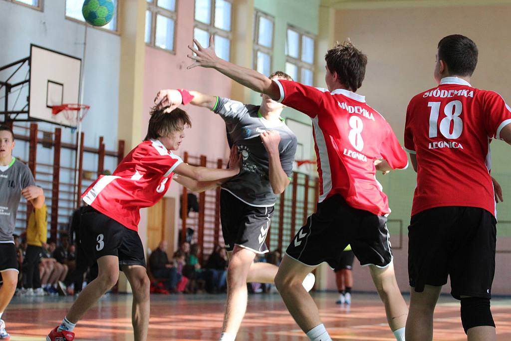 Młodzicy: UKS Dziewiątka Legnica – MSPR Siódemka Legnica 47:26