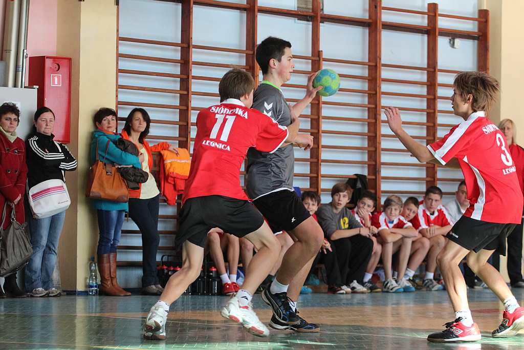 Młodzicy: UKS Dziewiątka Legnica – MSPR Siódemka Legnica 47:26