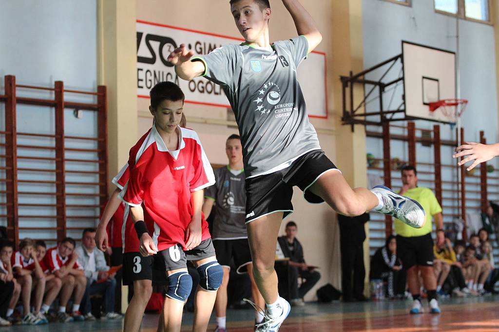 Młodzicy: UKS Dziewiątka Legnica – MSPR Siódemka Legnica 47:26