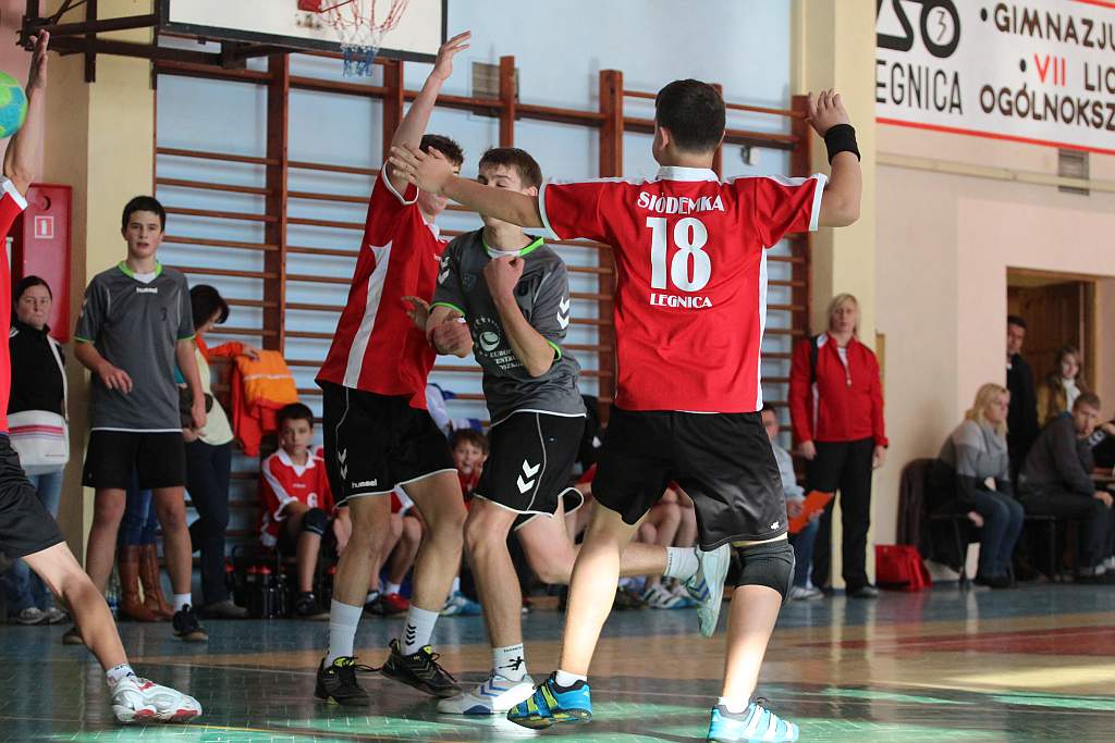 Młodzicy: UKS Dziewiątka Legnica – MSPR Siódemka Legnica 47:26