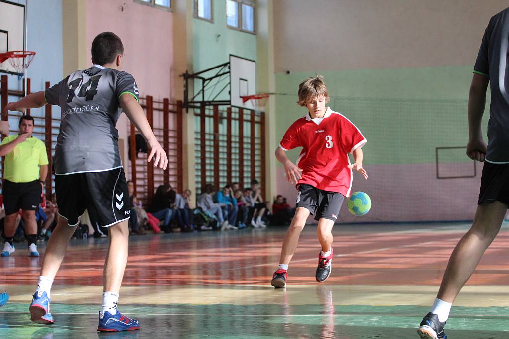 Młodzicy: UKS Dziewiątka Legnica – MSPR Siódemka Legnica 47:26