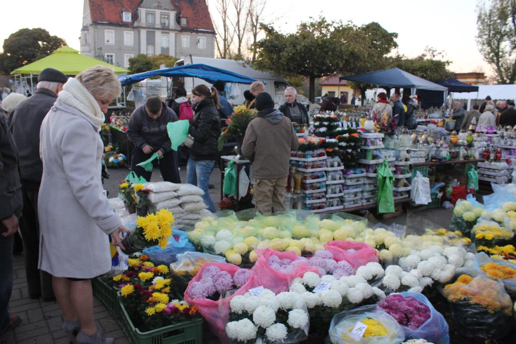 Handel przed cmentarzem