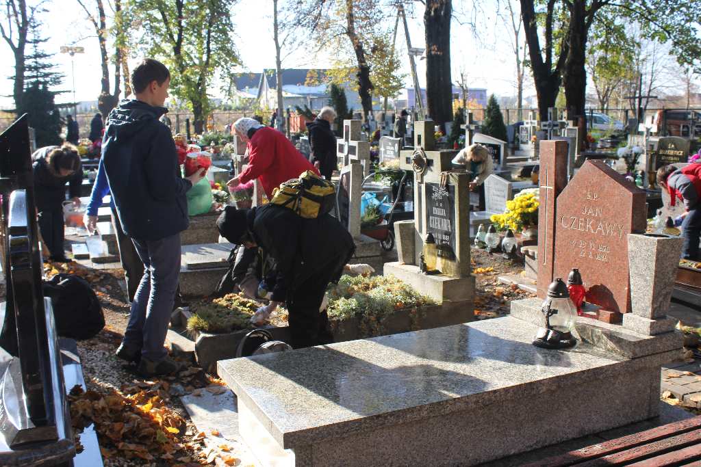 Cmentarz Komunalny Przybków
