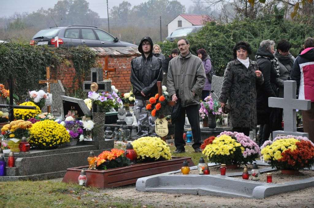 Prochowice - uroczystości Wszystkich Świętych