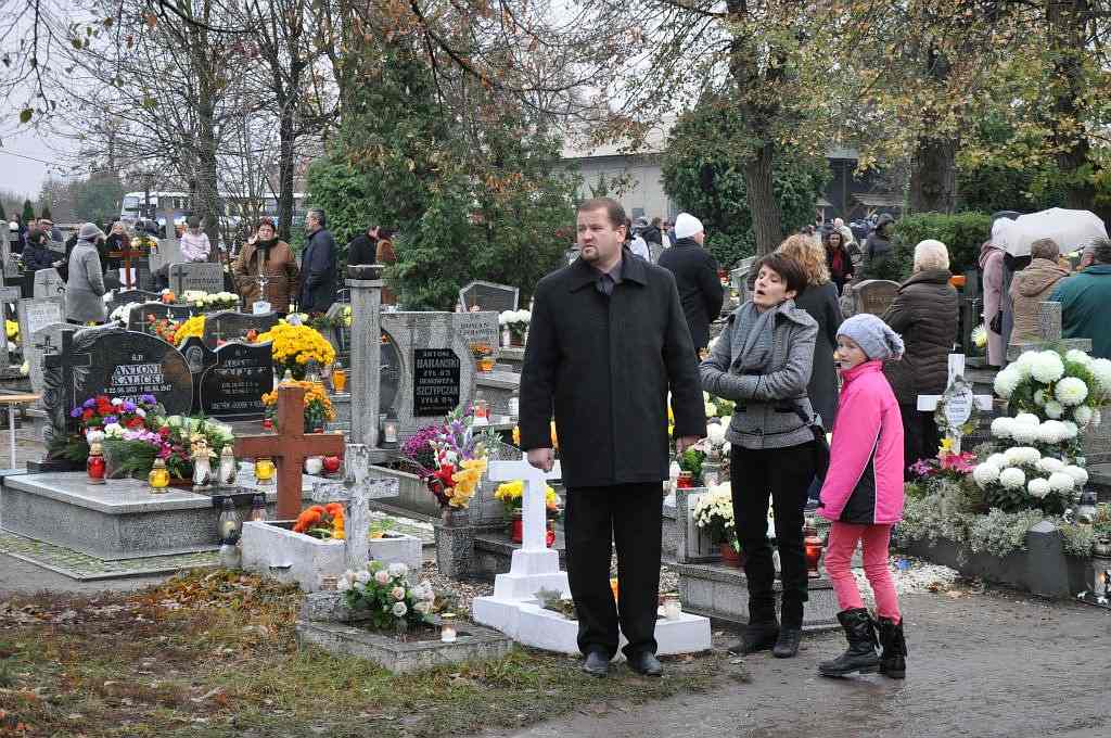 Prochowice - uroczystości Wszystkich Świętych