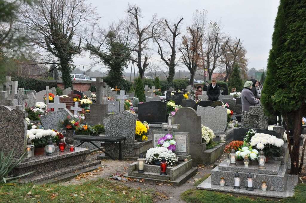 Prochowice - uroczystości Wszystkich Świętych