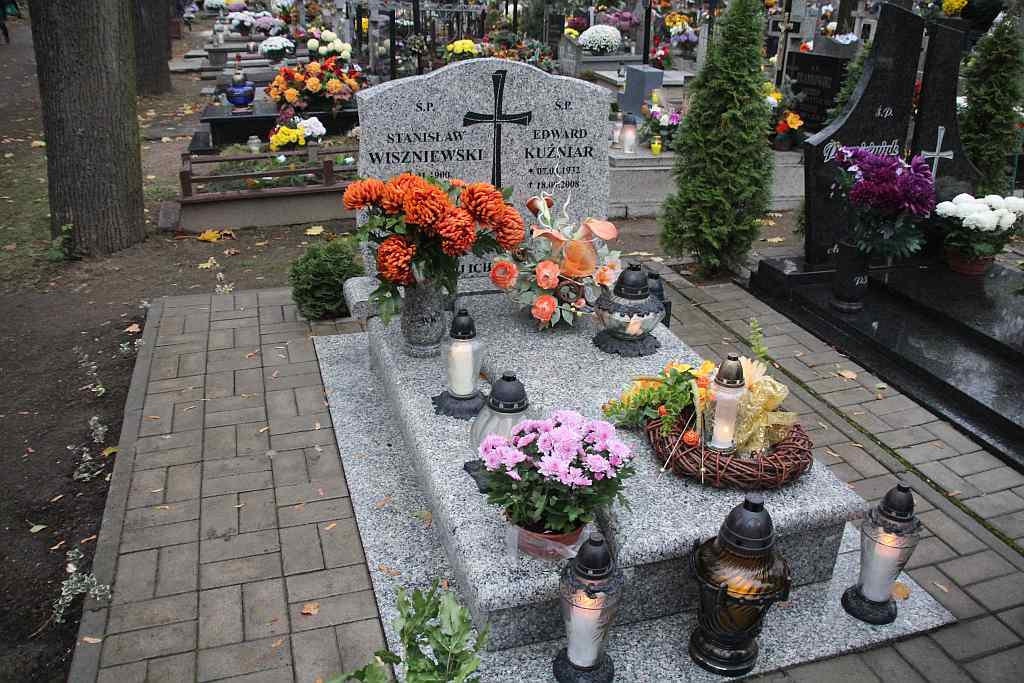 Wszystkich Świętych na Cmentarzu Komunalnym w Legnicy