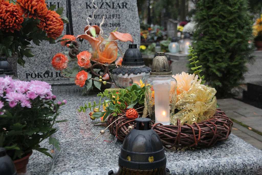 Wszystkich Świętych na Cmentarzu Komunalnym w Legnicy