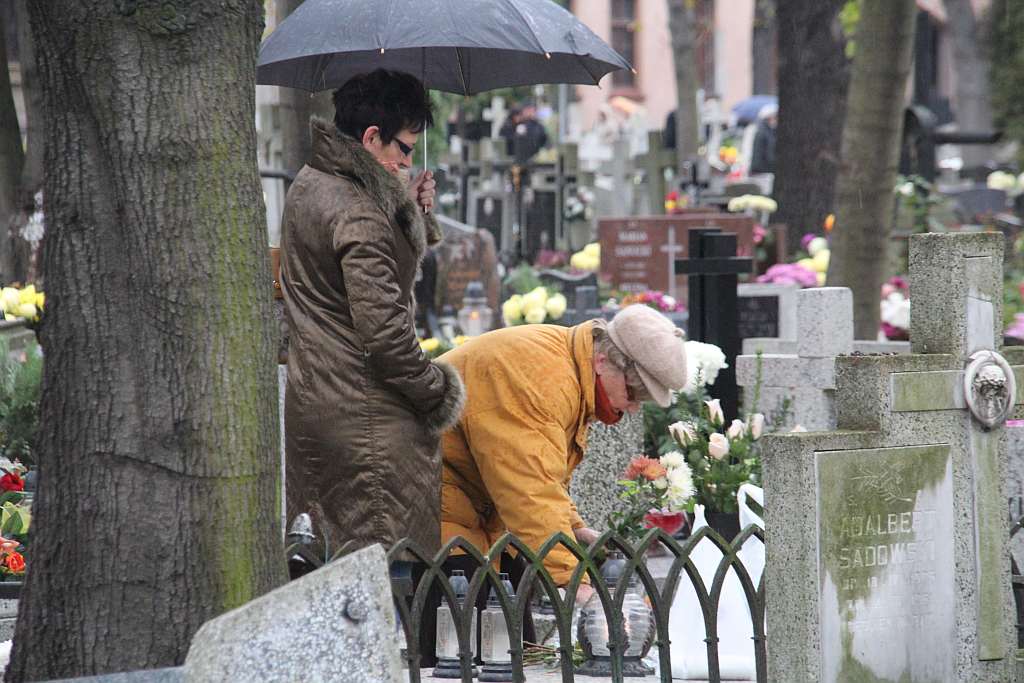Wszystkich Świętych na Cmentarzu Komunalnym w Legnicy