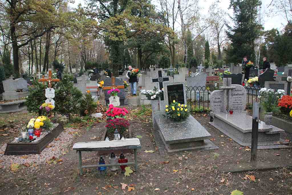 Wszystkich Świętych na Cmentarzu Komunalnym w Legnicy