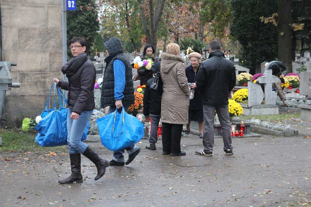 Wszystkich Świętych na Cmentarzu Komunalnym w Legnicy