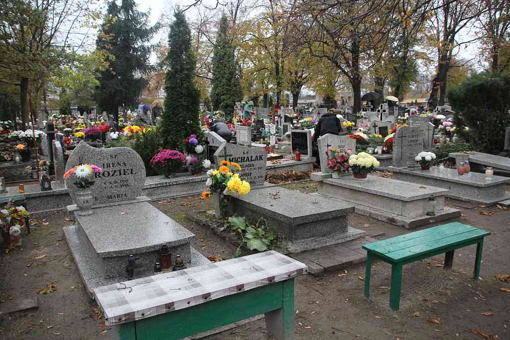 Wszystkich Świętych na Cmentarzu Komunalnym w Legnicy